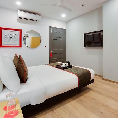Oyo Townhouse 019 Anand Vihar Hotel New Delhi Bagian luar foto