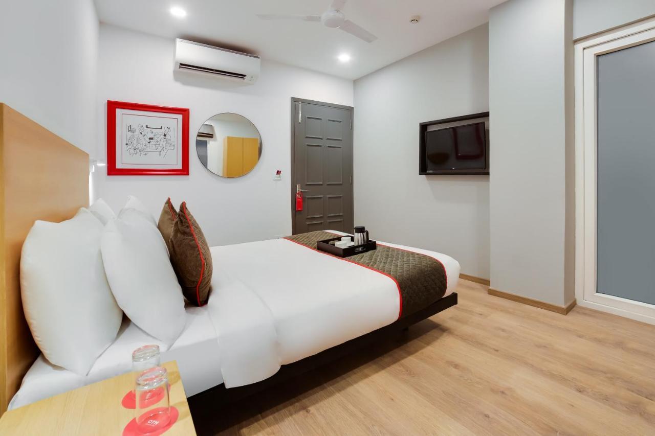Oyo Townhouse 019 Anand Vihar Hotel New Delhi Bagian luar foto