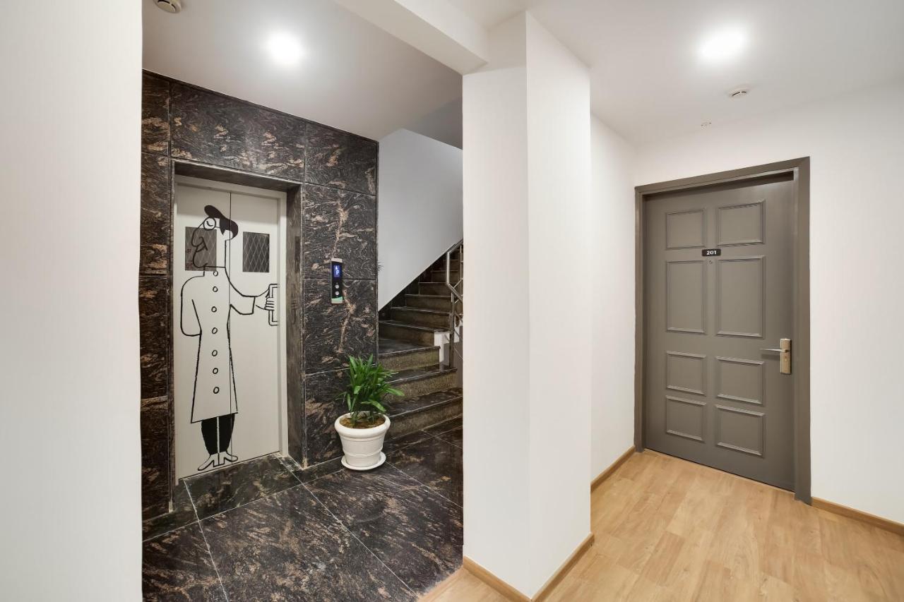 Oyo Townhouse 019 Anand Vihar Hotel New Delhi Bagian luar foto