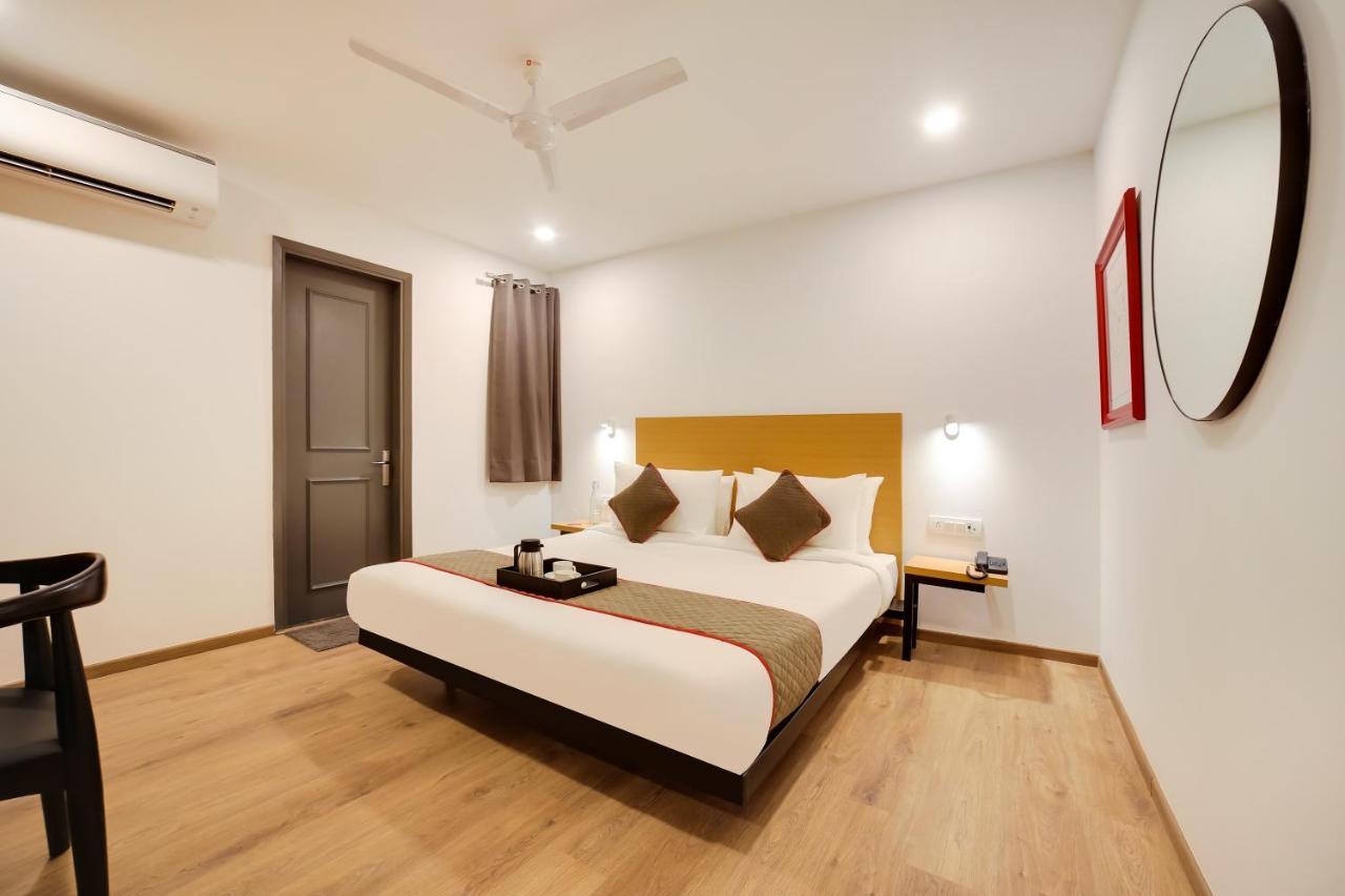 Oyo Townhouse 019 Anand Vihar Hotel New Delhi Bagian luar foto